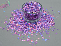 SKULL & CROSS BONEs Lilac holo 3mm shape Glitter -